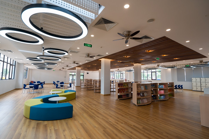 Môi trường học tập giáo dục tại Vinschool được đầu tư cơ sở vật chất và trang thiết bị hiện đại 2 (1).jpg