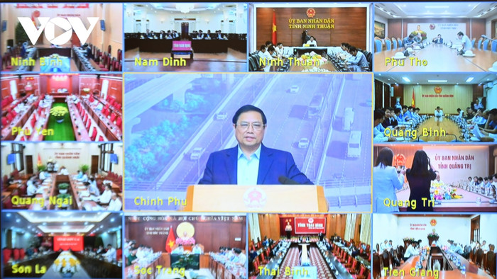 Hội nghị được tổ chức trực tuyến. Hội nghị được tổ chức trực tuyến.