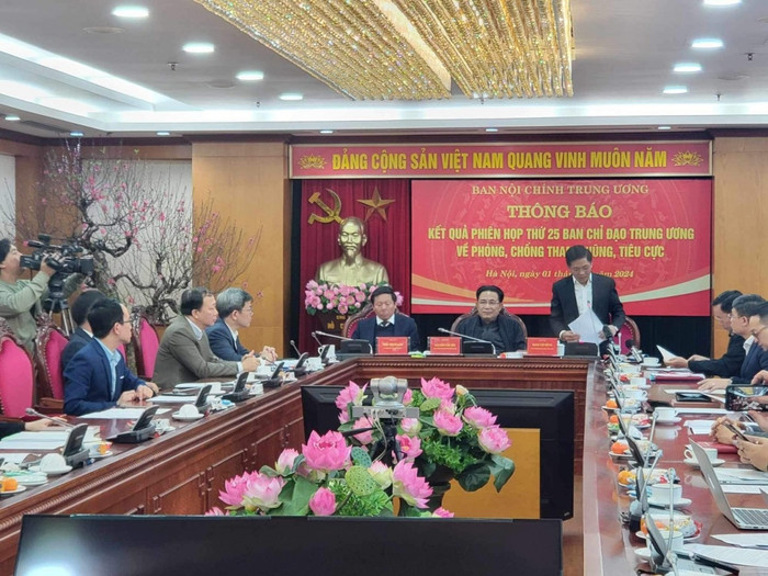 Họp báo sau phiên họp lần thứ 25 của Ban Chỉ đạo Trung ương về phòng chống tham nhũng, tiêu cực. Họp báo sau phiên họp lần thứ 25 của Ban Chỉ đạo Trung ương về phòng chống tham nhũng, tiêu cực.