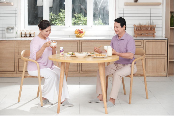 Dinh dưỡng là một trong vấn đề cốt lõi để tạo nên cơ thể khỏe mạnh với hệ miễn dịch khỏe, đề kháng tốt. Dinh dưỡng là một trong vấn đề cốt lõi để tạo nên cơ thể khỏe mạnh với hệ miễn dịch khỏe, đề kháng tốt.