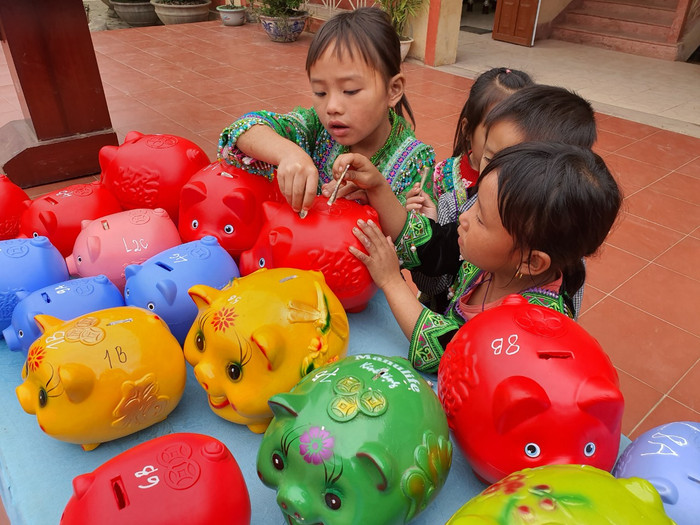 Học sinh được dạy con chữ, dạy cách làm người (Ảnh:V.N) Học sinh được dạy con chữ, dạy cách làm người (Ảnh:V.N)