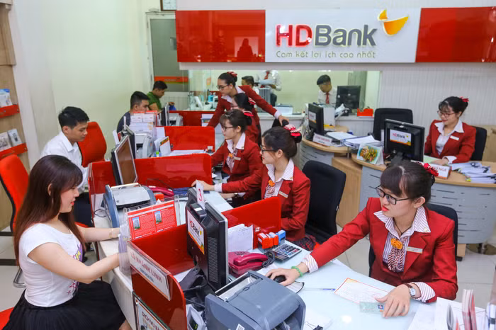 Năm 2019, HDBank gặt hái nhiều thành công nhiều mặt và ngày càng được khách hàng đặt niềm tin, ủng hộ. Ảnh: HDBank. Năm 2019, HDBank gặt hái nhiều thành công nhiều mặt và ngày càng được khách hàng đặt niềm tin, ủng hộ. Ảnh: HDBank.