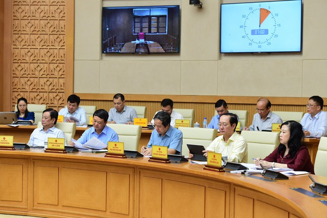 Các đại biểu dự họp tại Trụ sở Chính phủ. Ảnh: VGP/Nhật Bắc Các đại biểu dự họp tại Trụ sở Chính phủ. Ảnh: VGP/Nhật Bắc
