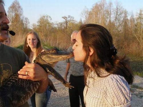 Đôi môi của cô ấy mới quyến rũ làm sao... Đôi môi của cô ấy mới quyến rũ làm sao...