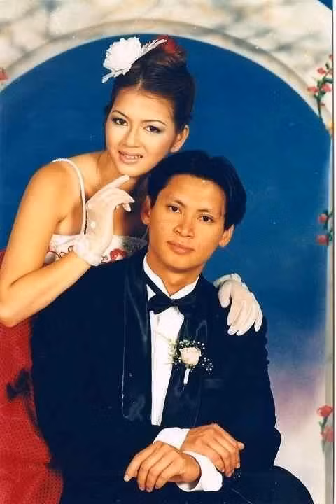 “Bây giờ, da tôi giống như da cá sấu vậy, nếu có cắt thì cũng không chảy máu được. Tôi không có nhiều thời gian giải quyết và quan tâm tới những scandal này nữa. Hồi xưa, khi dính scandal tôi còn đính chính, bây giờ thì hết rồi. Tôi cảm thấy mệt mỏi”, Lý Nhã Kỳ chia sẻ. (Giaoduc.net.vn)