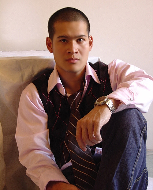 Việt Tú là giám khảo thứ 4 tại Bước nhảy hoàn vũ. Việt Tú là giám khảo thứ 4 tại Bước nhảy hoàn vũ.