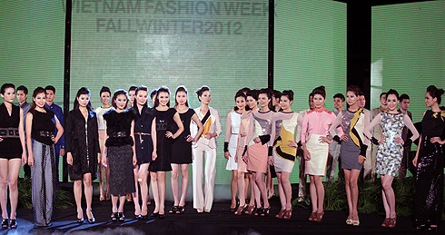 Top 10 Hoa hậu Việt Nam 2010 Phước Hạnh. Top 10 Hoa hậu Việt Nam 2010 Phước Hạnh.