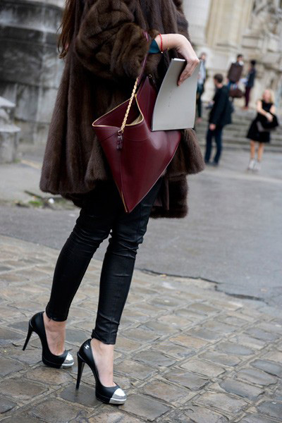 Cap toe cũng được biến tấu thành rất nhiều kiểu dáng khác nhau..