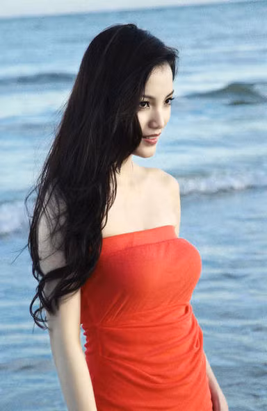 Huỳnh Bích Phương lại sở hữu một vòng 1 "quả mướp"