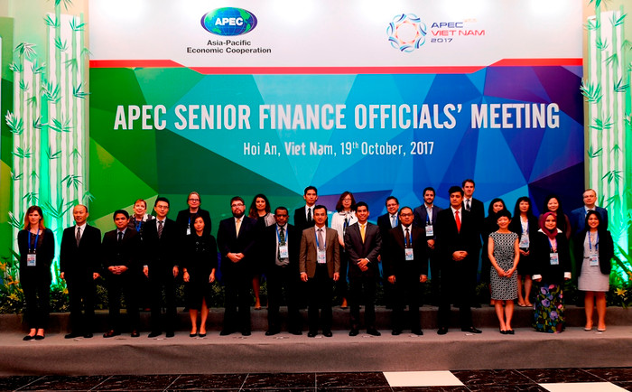 Các đại biểu quan chức tài chính APEC chụp ảnh lưu niệm. Ảnh: Bộ Tài Chính Các đại biểu quan chức tài chính APEC chụp ảnh lưu niệm. Ảnh: Bộ Tài Chính