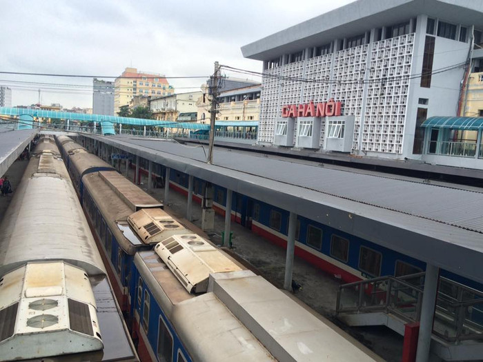 Xây các tòa nhà ca0 từ 40-70 tầng taji khu vực ga Hà Nội sẽ gây áp lực rất lớn lên hạ tầng giao thông. Ảnh: Quỳnh Lê Xây các tòa nhà ca0 từ 40-70 tầng taji khu vực ga Hà Nội sẽ gây áp lực rất lớn lên hạ tầng giao thông. Ảnh: Quỳnh Lê