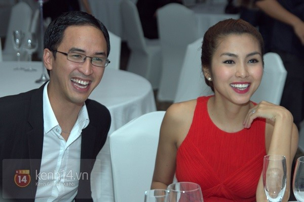 Tăng Thanh Hà hạnh phúc bên chồng