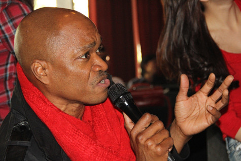 Một tiết mục solo ca khúc gắn liền tên tuổi của anh tại cuộc thi The Voice, một ca khúc hợp ca cùng thí sinh TOP4 và một tiết mục kết hợp đặc biệt với hai TS cũ của Giọng Hát Việt.