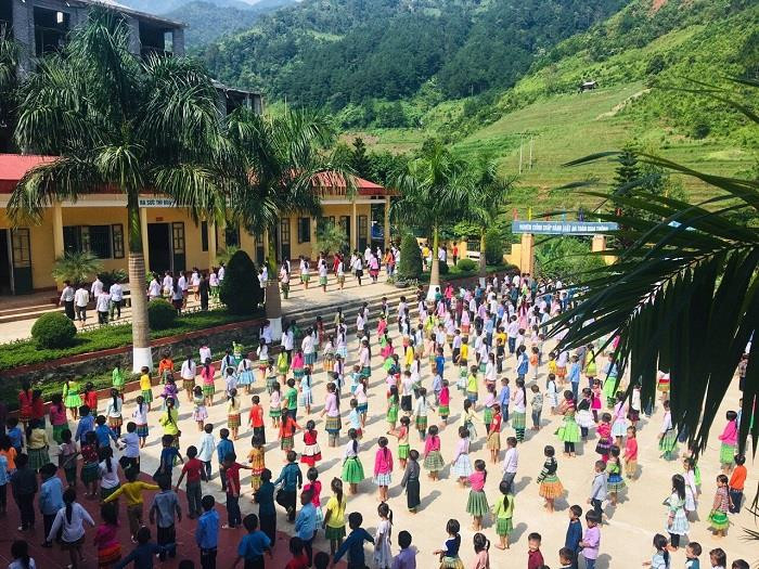 Học sinh được dạy dỗ và phát triển toàn diện văn, thể, mỹ (Ảnh:V.N) Học sinh được dạy dỗ và phát triển toàn diện văn, thể, mỹ (Ảnh:V.N)