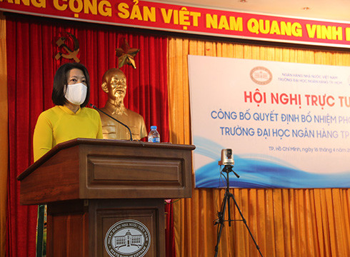 Tân Phó Hiệu trưởng Trường Đại học Ngân hàng Thành phố Hồ Chí Minh - bà Hạ Thị Thiều Dao (ảnh: website trường) Tân Phó Hiệu trưởng Trường Đại học Ngân hàng Thành phố Hồ Chí Minh - bà Hạ Thị Thiều Dao (ảnh: website trường)