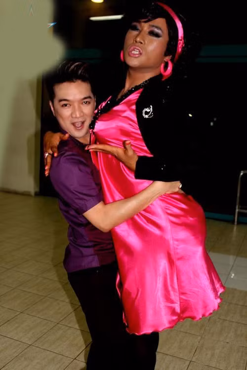 Các em nhan sắc cỡ "chị" Minh Quân là cùng chứ gì!