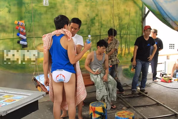 Underwear Doremon xì tin của Trấn Thành