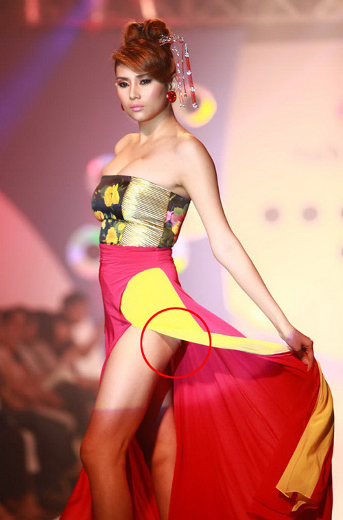 Hoàng Yến cũng học mốt khoe chân dài tới..vòng 3 Hoàng Yến cũng học mốt khoe chân dài tới..vòng 3