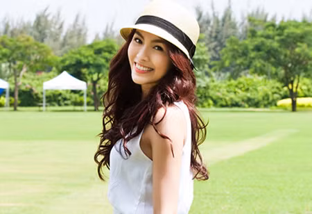 Tăng Thanh Hà xinh đẹp