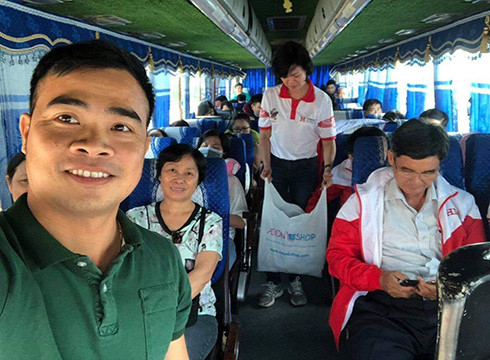 Cán bộ, giảng viên Trường Đại học Quốc tế Hồng Bàng lên đường coi thi ở Đồng Tháp (ảnh: HIU) Cán bộ, giảng viên Trường Đại học Quốc tế Hồng Bàng lên đường coi thi ở Đồng Tháp (ảnh: HIU)