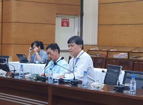 Phó Giám đốc Sở Giáo dục và Đào tạo Thành phố Hồ Chí Minh Nguyễn Văn Hiếu thông tin về ngày thi đầu (ảnh: P.L)