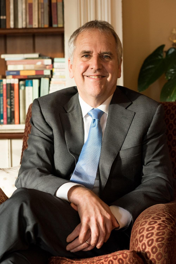 Giáo sư Michael I. Jordan - Đại học danh tiếng California, Berkeley - Người đặt nền móng ngành nghiên cứu trí tuệ nhân tạo và học máy