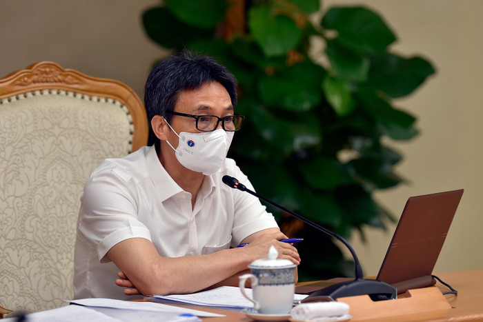 Phó Thủ tướng Vũ Đức Đam, Trưởng Ban Chỉ đạo quốc gia phòng, chống dịch COVID-19 đã giao ban trực tuyến ngắn với lãnh đạo Thành phố Hồ Chí Minh, Tổ công tác đặc biệt của Chính phủ thực hiện công tác phòng, chống dịch COVID-19. Ảnh: VGP/Đình Nam