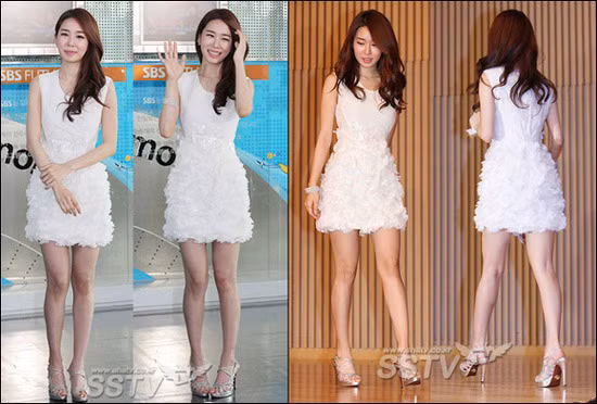 4. Yoo In Na xinh như thiên thần trong bộ đầm trắng nhã nhặn và kín đáo