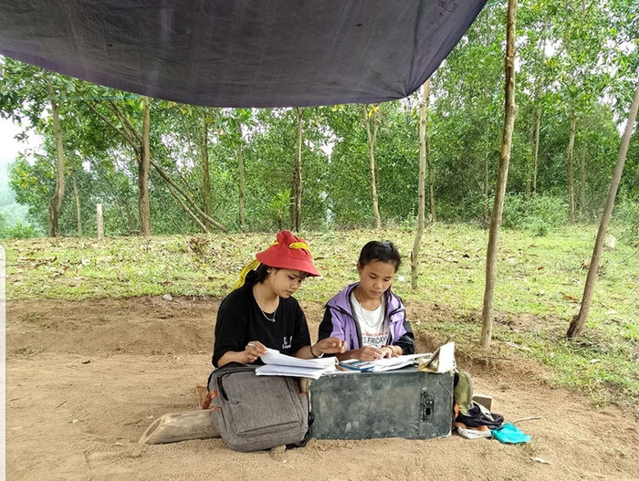 Học sinh vùng cao lo lắng về kỳ thi Quốc gia năm nay (Ảnh minh họa:thanhnien.vn) Học sinh vùng cao lo lắng về kỳ thi Quốc gia năm nay (Ảnh minh họa:thanhnien.vn)