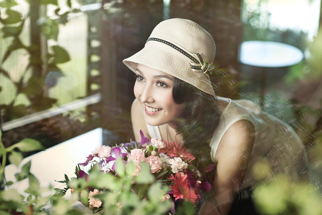 Cô cũng nhấn mạnh: "Thực ra bây giờ Anna cũng chưa quyết định sẽ ở VN bao nhiêu lâu trước khi đi du học. Nhưng chắc chắn học xong, Anna sẽ trở về và tiếp tục phát triển sự nghiệp còn dang dở". (Theo Ione) Cô cũng nhấn mạnh: "Thực ra bây giờ Anna cũng chưa quyết định sẽ ở VN bao nhiêu lâu trước khi đi du học. Nhưng chắc chắn học xong, Anna sẽ trở về và tiếp tục phát triển sự nghiệp còn dang dở". (Theo Ione)