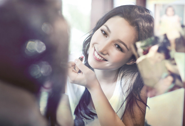 "Anna không mong chờ hay chú trọng nhiều vào việc có “để lại được tiếng vang” trong thời điểm này vì thực sự mình mới chỉ bắt đầu và 1 năm cho một người nghệ sĩ cũng không phải nhiều. Anna chỉ mong trong năm nay mình sẽ có thêm nhiều kinh nhiệm và những trải nghiệm mới để giúp cho tương lai sau này. Nếu được khán giả ủng hộ và yêu mến thì còn gì bằng" "Anna không mong chờ hay chú trọng nhiều vào việc có “để lại được tiếng vang” trong thời điểm này vì thực sự mình mới chỉ bắt đầu và 1 năm cho một người nghệ sĩ cũng không phải nhiều. Anna chỉ mong trong năm nay mình sẽ có thêm nhiều kinh nhiệm và những trải nghiệm mới để giúp cho tương lai sau này. Nếu được khán giả ủng hộ và yêu mến thì còn gì bằng"