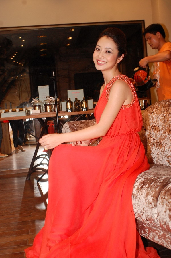 Vẫn nụ cười, ánh mắt quen thuộc... Vẫn nụ cười, ánh mắt quen thuộc...