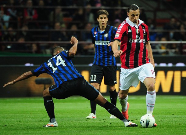 Zlatan Ibrahimovic đưa trận đấu trở lại vạch xuất phát Zlatan Ibrahimovic đưa trận đấu trở lại vạch xuất phát