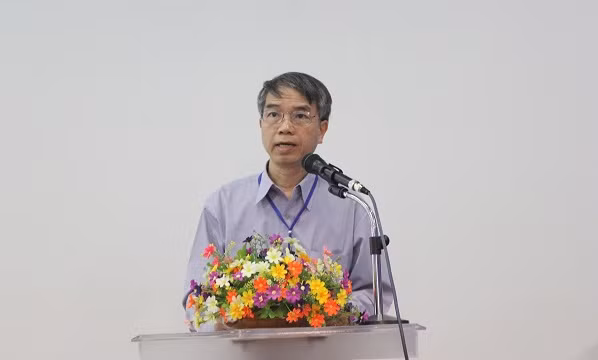 Phó Viện trường Viện Năng lượng Nguyên tử Việt Nam, Tiến sĩ Nguyễn Hào Quang phát biểu tại hội thảo. (Ảnh: Thu Quỳnh)