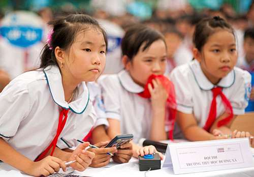 Quá nhiều cuộc thi gây áp lực, mệt mỏi cho giáo viên và học sinh. (Ảnh minh họa: Infonet.vn) Quá nhiều cuộc thi gây áp lực, mệt mỏi cho giáo viên và học sinh. (Ảnh minh họa: Infonet.vn)