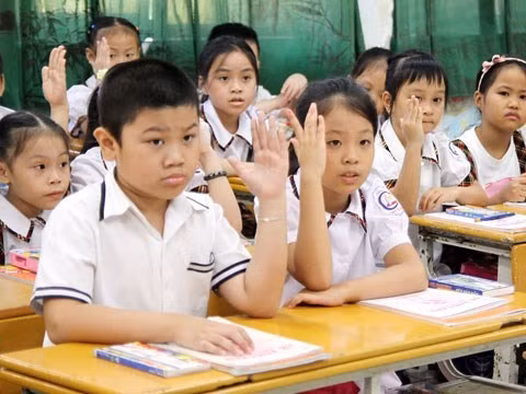 Thầy Trần Trí Dũng cho rằng người làm thầy không nên nói học trò dôt. (Ảnh minh họa: hoc.vtc.vn) Thầy Trần Trí Dũng cho rằng người làm thầy không nên nói học trò dôt. (Ảnh minh họa: hoc.vtc.vn)