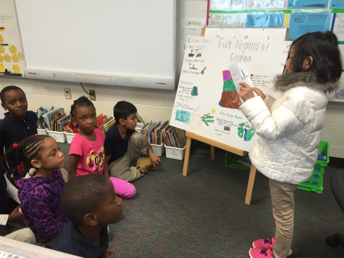 Trang trí lớp học kiểu Mỹ ảnh 2