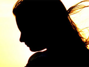 Vì bị nghi ngờ, ghen tuông trong mối quan hệ đồng tính mà Lý bị đoản mạng. (ảnh minh họa) Vì bị nghi ngờ, ghen tuông trong mối quan hệ đồng tính mà Lý bị đoản mạng. (ảnh minh họa)