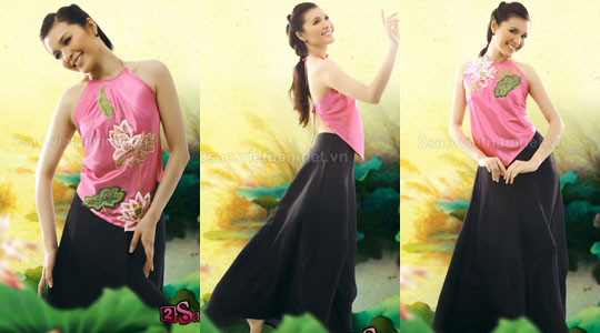 Giải bạc siêu mẫu Việt Nam 2005 Huỳnh Phạm Ngọc hóa thân thành cô thôn nữ xưa với áo yếm tuyệt đẹp.