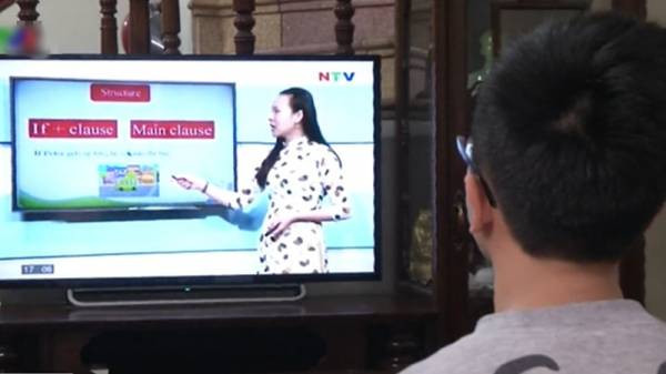 Trải lòng của những giáo viên lần đầu dạy học trên truyền hình