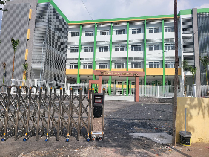 Trường trung học phổ thông Lương Văn Can, Quận 8, Thành phố Hồ Chí Minh (ảnh minh họa: P.L) Trường trung học phổ thông Lương Văn Can, Quận 8, Thành phố Hồ Chí Minh (ảnh minh họa: P.L)