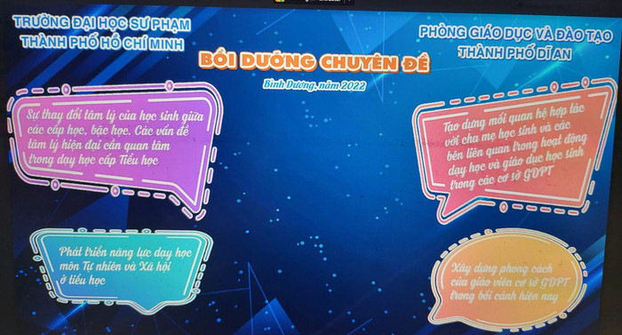 Việc học bồi dưỡng thường xuyên của giáo viên tiểu học ở Dĩ An diễn ra bằng hình thức trực tuyến (ảnh: GVCC) Việc học bồi dưỡng thường xuyên của giáo viên tiểu học ở Dĩ An diễn ra bằng hình thức trực tuyến (ảnh: GVCC)