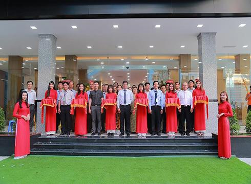 Khánh thành thư viện hiện đại của Trường Đại học Công nghiệp thực phẩm Thành phố Hồ Chí Minh (ảnh: P.L) Khánh thành thư viện hiện đại của Trường Đại học Công nghiệp thực phẩm Thành phố Hồ Chí Minh (ảnh: P.L)