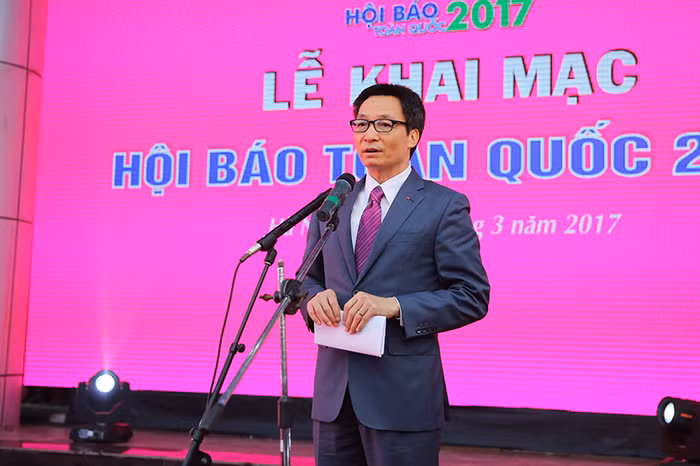 Phó Thủ tướng Vũ Đức Đam phát biểu khai mạc Hội Báo toàn quốc 2017. Ảnh: VGP/Đình Nam Phó Thủ tướng Vũ Đức Đam phát biểu khai mạc Hội Báo toàn quốc 2017. Ảnh: VGP/Đình Nam