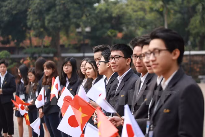 Tại Văn Miếu, Nhật hoàng và hoàng hậu sẽ gặp gỡ với các cựu sinh viên Việt Nam từng học tập lại Nhật Bản. (Ảnh: Minh Sơn/Vietnam+)