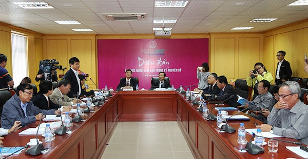 Toàn cảnh Diễn đàn. Toàn cảnh Diễn đàn.