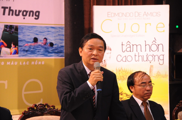 Cuốn sách "Tâm hồn cao thượng" như một cơn gió mát trong lòng bạn trẻ hiện nay. Cuốn sách "Tâm hồn cao thượng" như một cơn gió mát trong lòng bạn trẻ hiện nay.