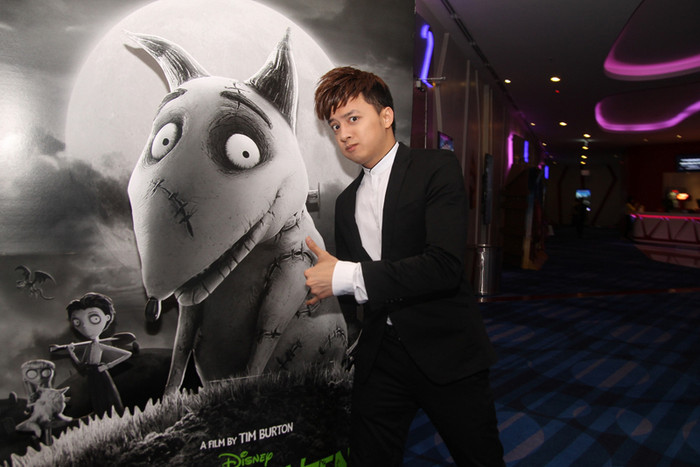 Cao Thái Sơn rất 'chuẩn men' với bộ vest đen. Cao Thái Sơn rất 'chuẩn men' với bộ vest đen.