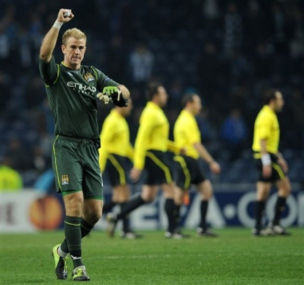 Niềm vui thắng trận của Joe Hart Niềm vui thắng trận của Joe Hart