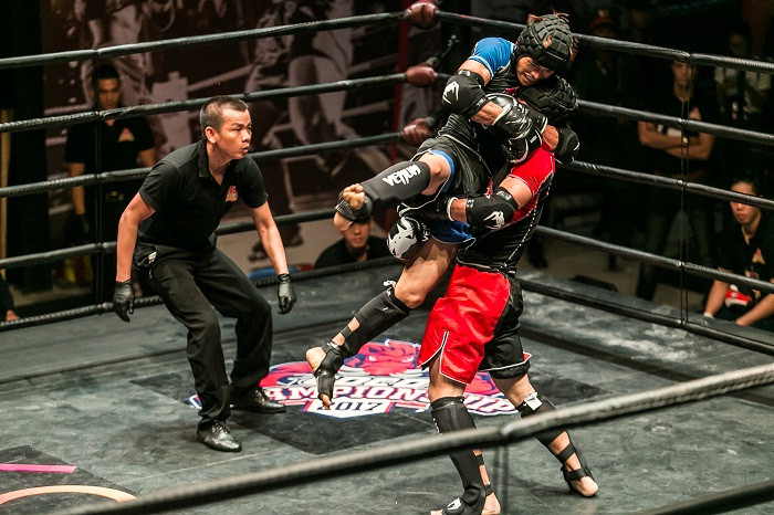Coco Championship thu hút khán giả trước lối tấn công vũ bão, bất ngờ của các võ sĩ.